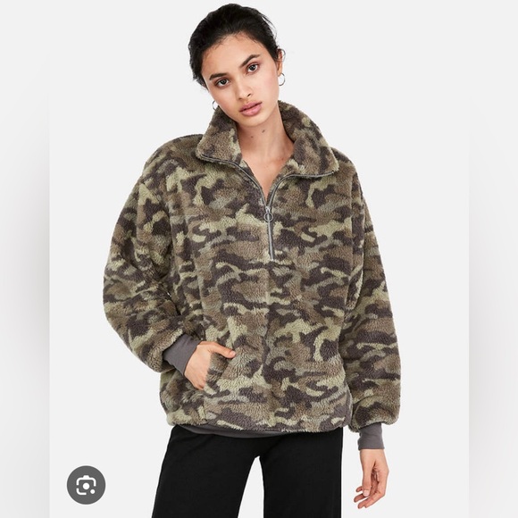 Express One Eleven Camo Fleece Sweatshirt Size XS Extra Small - Picture 1 of 5